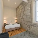 Downtown Almada Loft Porto
