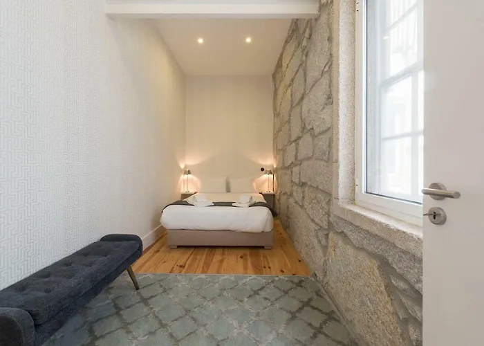 Downtown Almada Loft アパート *