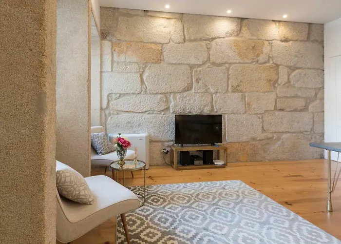 Apartment Downtown Almada Loft Porto