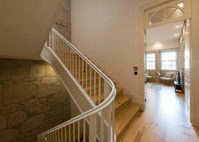 Apartment Downtown Almada Loft Porto