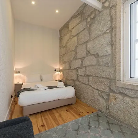 Downtown Almada Loft 波尔图