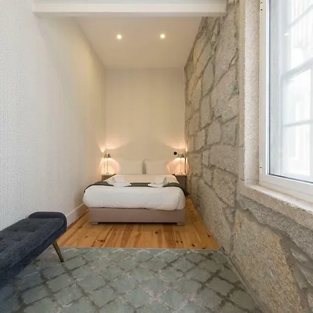 Downtown Almada Loft 公寓 *